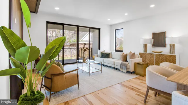 $1,950,000 | 2025 North Emerson Street, Arlington, VA 22207