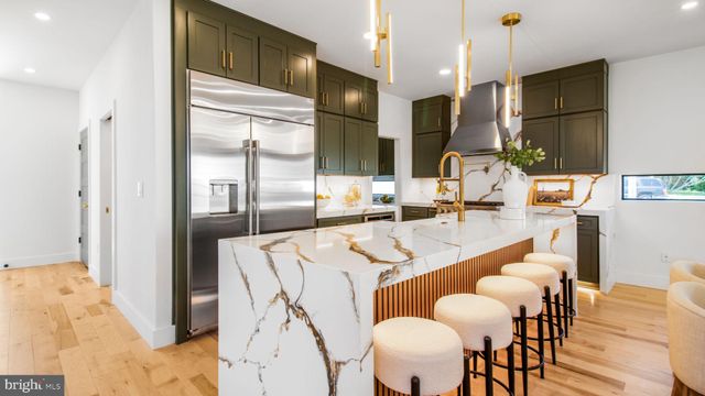 $2,298,999 | 2025 North Emerson Street, Arlington, VA 22207