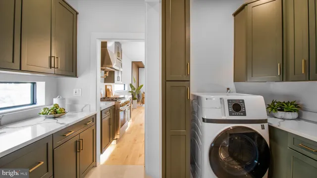 $1,950,000 | 2025 North Emerson Street, Arlington, VA 22207