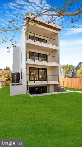 $1,950,000 | 2025 North Emerson Street, Arlington, VA 22207