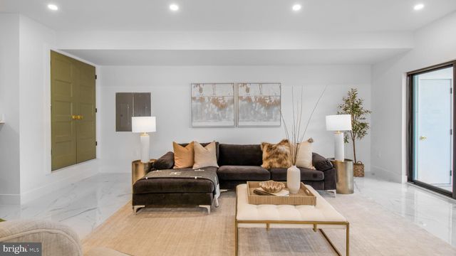 $2,298,999 | 2025 North Emerson Street, Arlington, VA 22207