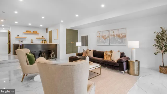 $1,950,000 | 2025 North Emerson Street, Arlington, VA 22207