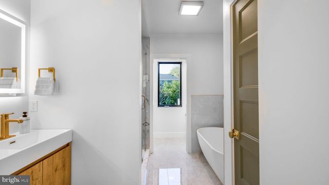 $2,298,999 | 2025 North Emerson Street, Arlington, VA 22207