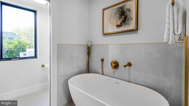 $1,950,000 | 2025 North Emerson Street, Arlington, VA 22207