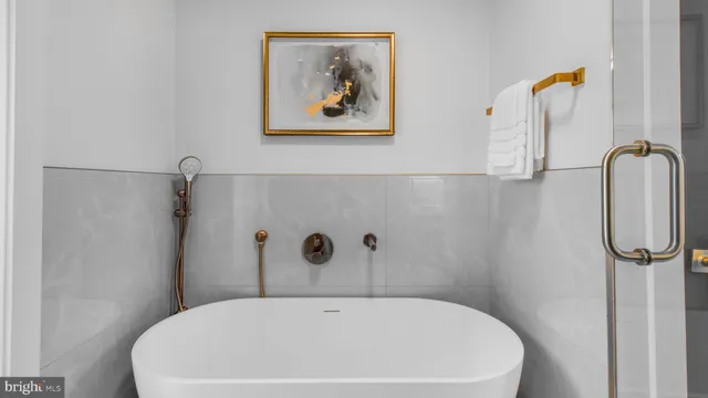 $1,950,000 | 2025 North Emerson Street, Arlington, VA 22207