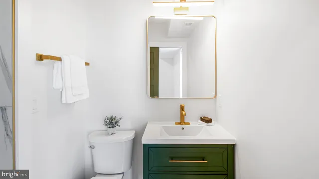 $1,950,000 | 2025 North Emerson Street, Arlington, VA 22207