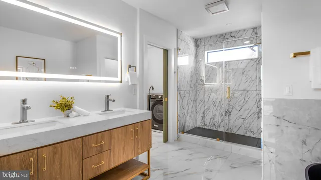 $1,950,000 | 2025 North Emerson Street, Arlington, VA 22207