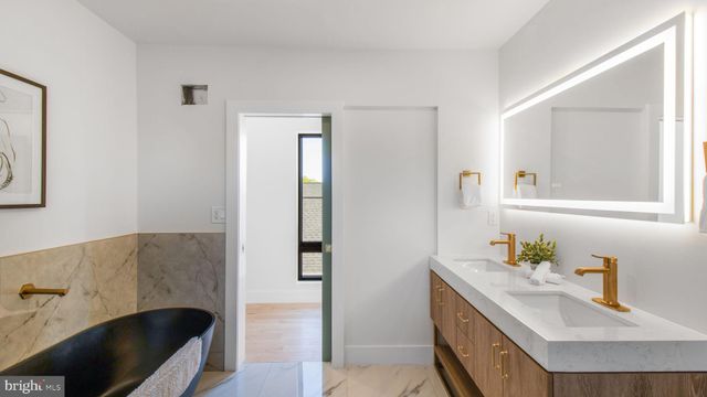 $2,298,999 | 2025 North Emerson Street, Arlington, VA 22207