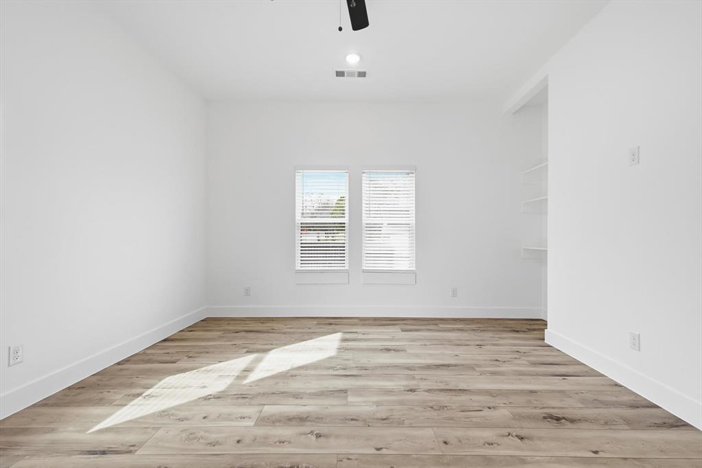 901 Elsbeth Street Dallas, TX 75208 - Photo 24 of 40