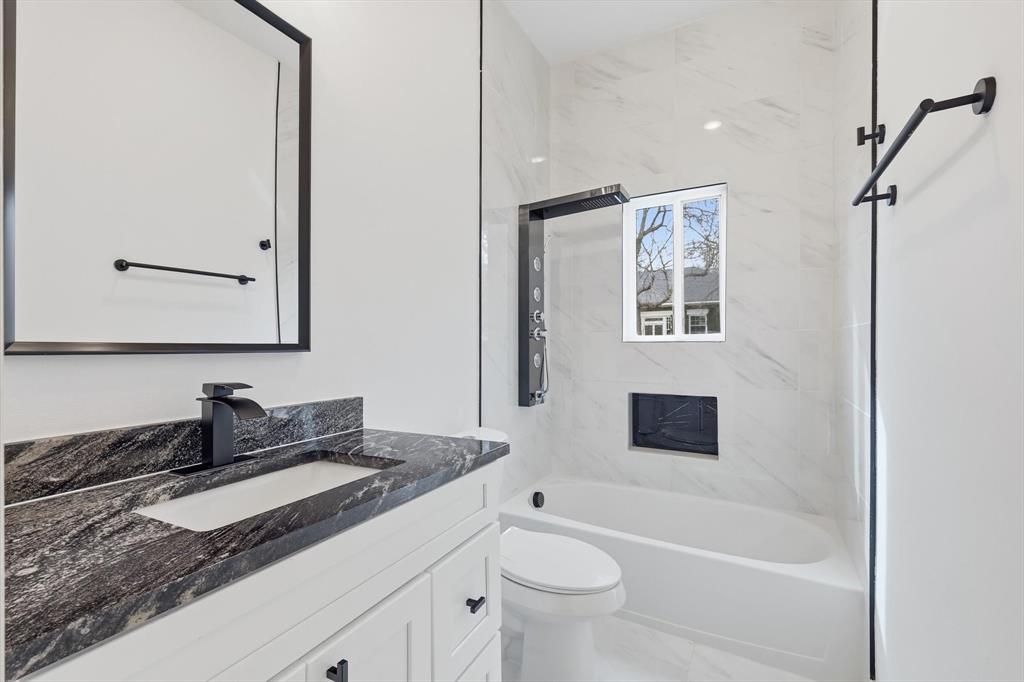 901 Elsbeth Street Dallas, TX 75208 - Photo 28 of 40