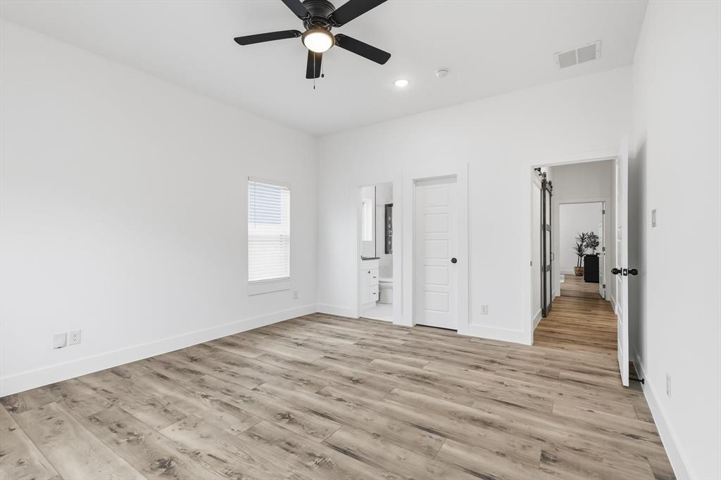 901 Elsbeth Street Dallas, TX 75208 - Photo 33 of 40