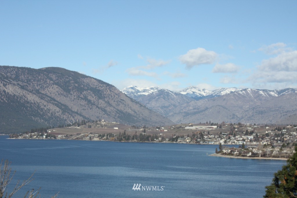 4507 South Lakeshore Road Chelan, WA 98816 - Photo 6 of 6 Gallery Image 6