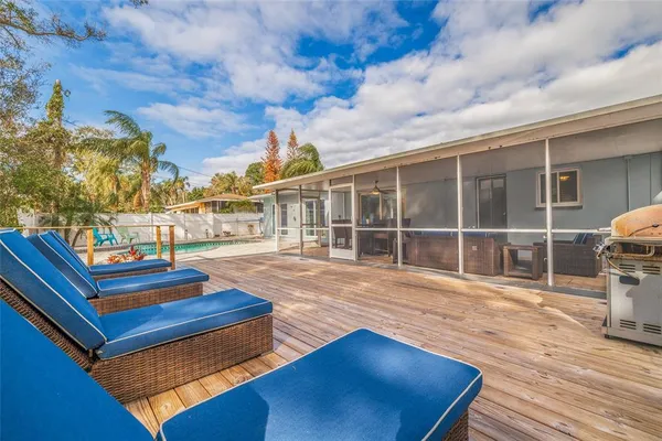 $699,000 | 3282 Honeysuckle Road, Largo, FL 33770