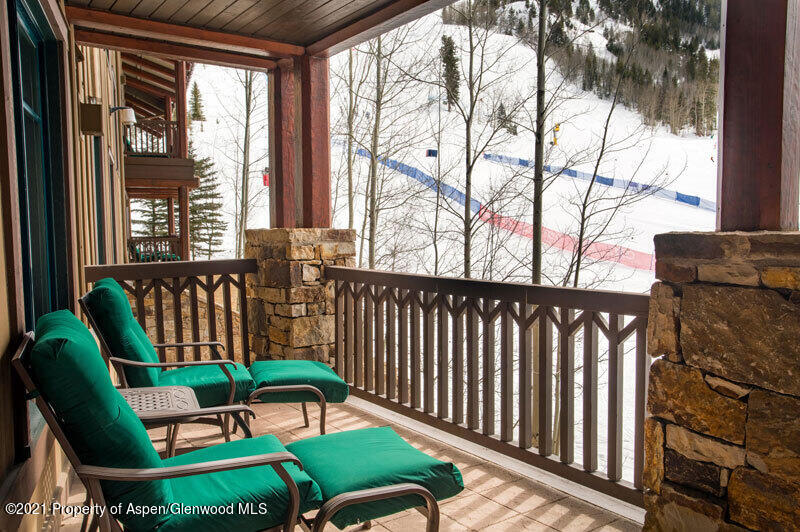 197 Prospector Road, Unit 2310 SUMMER INTEREST #7 Aspen, CO 81611 - Photo 23 of 31 Ritz-Carlton-Club-3BR1 (20)