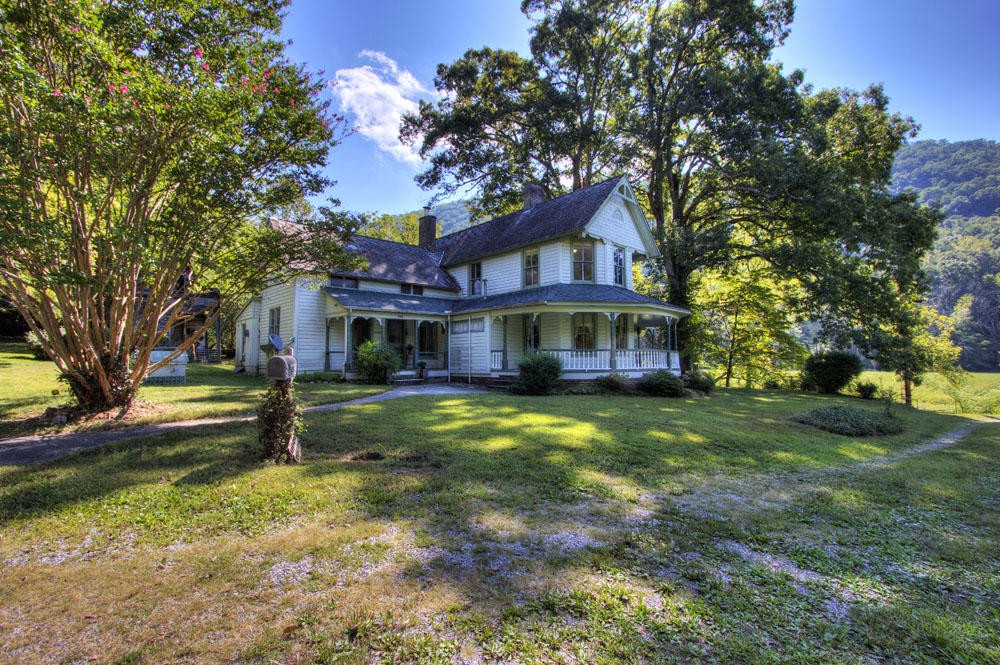 545 Martin Valley Road Walland, TN 37886 - Photo 2 of 35 Gallery Image 2