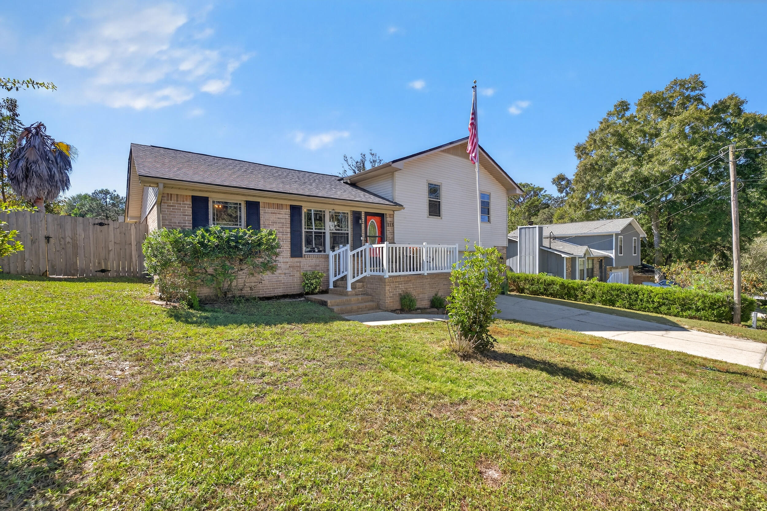 115 Campbell Street Crestview, FL 32536 - Photo 6 of 87 FRONT OF HOME