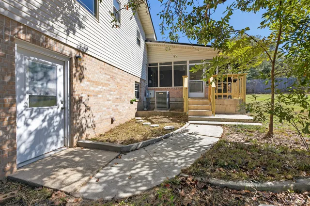 $299,999 | 115 Campbell Street, Crestview, FL 32536