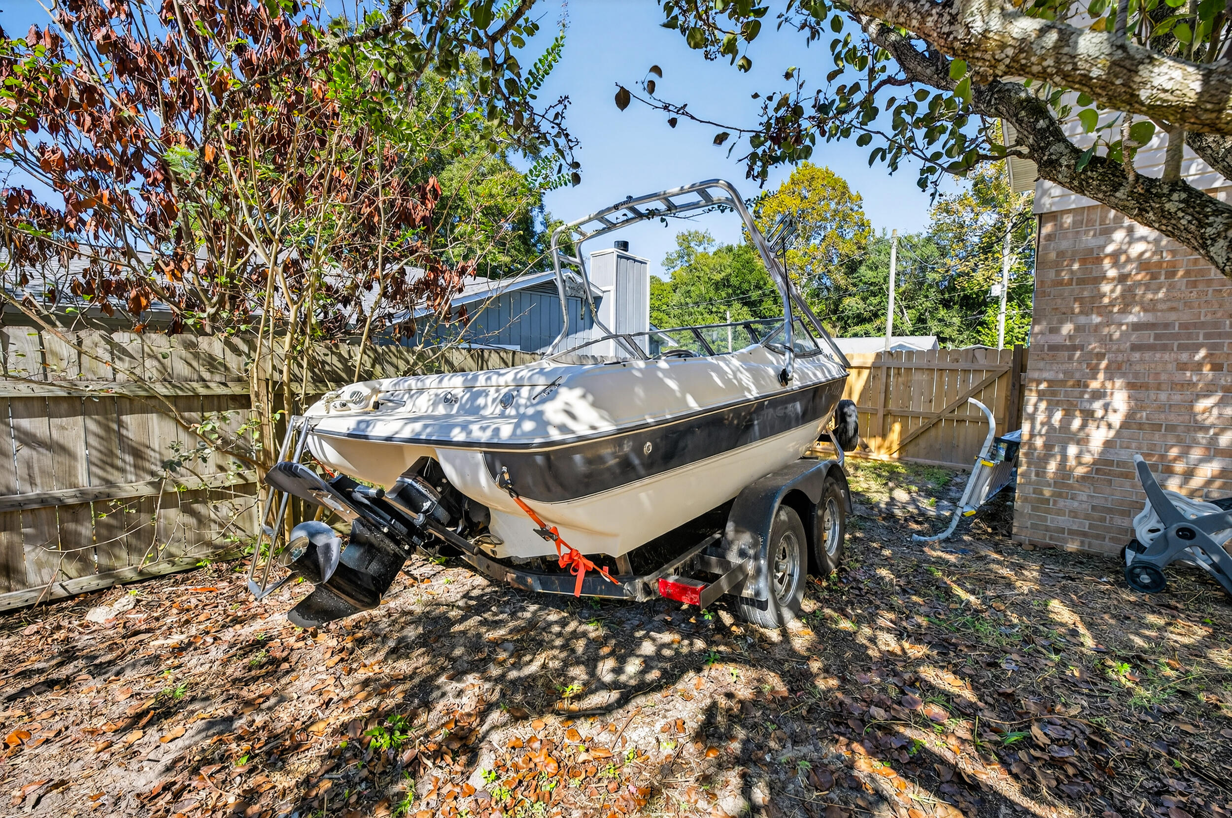 115 Campbell Street Crestview, FL 32536 - Photo 64 of 87 2005 STINGRAY NEGOTIABLE