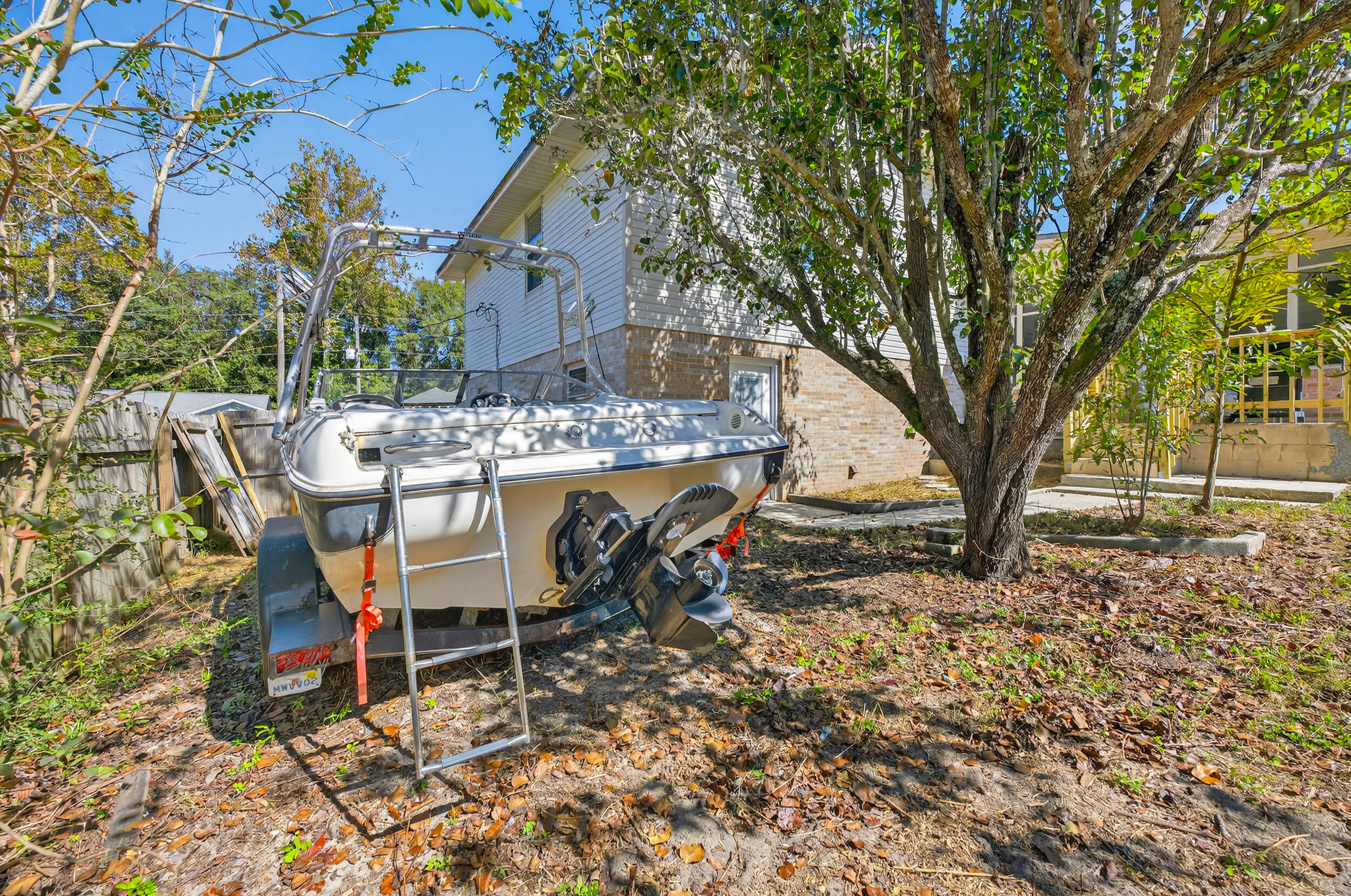 115 Campbell Street Crestview, FL 32536 - Photo 65 of 87 2005 STINGRAY NEGOTIABLE