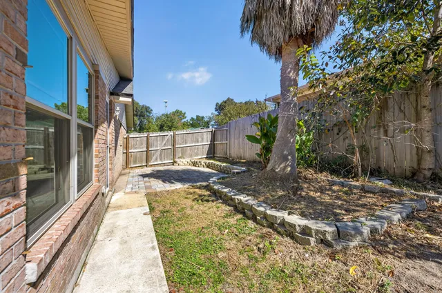 $299,999 | 115 Campbell Street, Crestview, FL 32536