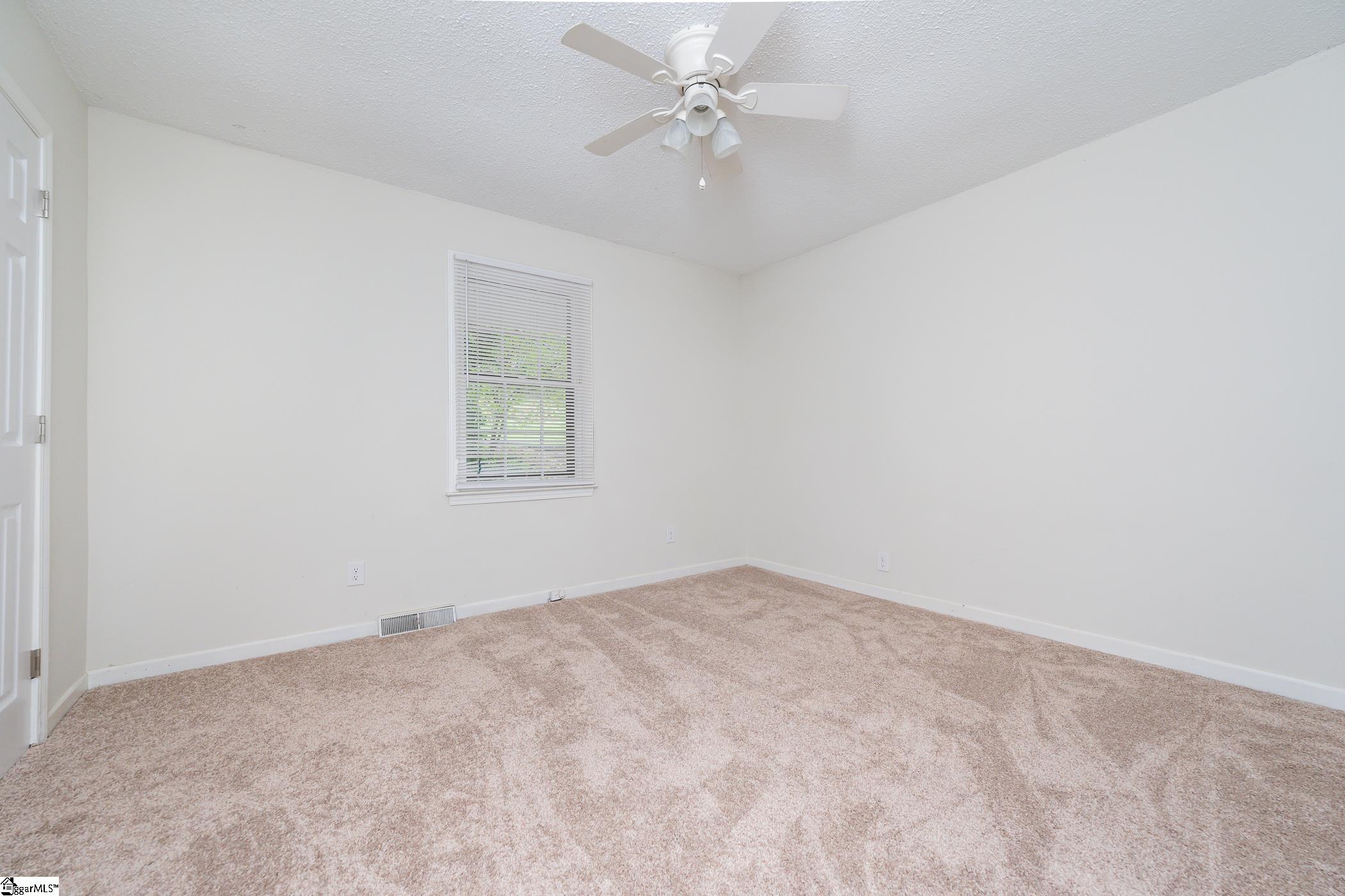 109 Elcon Drive Greer, SC 29650 - Photo 12 of 21