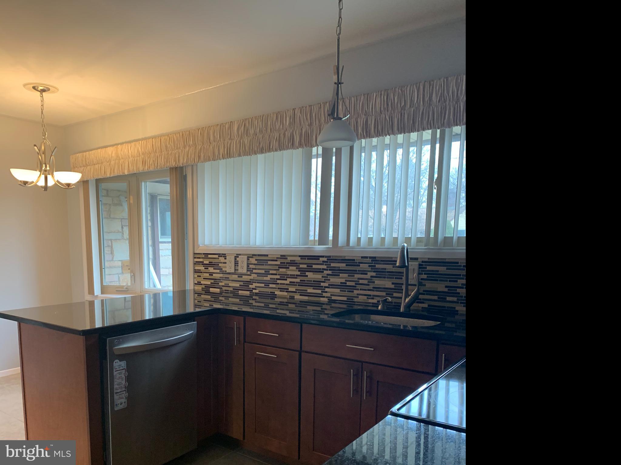 27 Fruitree Road Levittown, PA 19056 - Photo 15 of 62