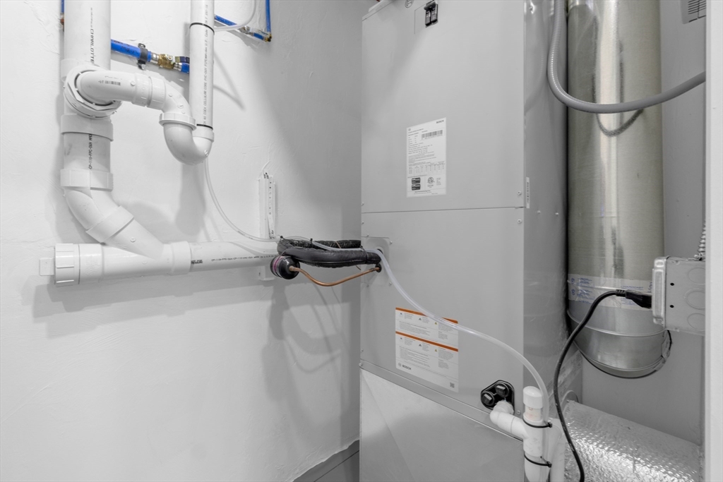 889-895 Grinnell Street, Unit 4 Fall River, MA 02721 - Photo 33 of 42