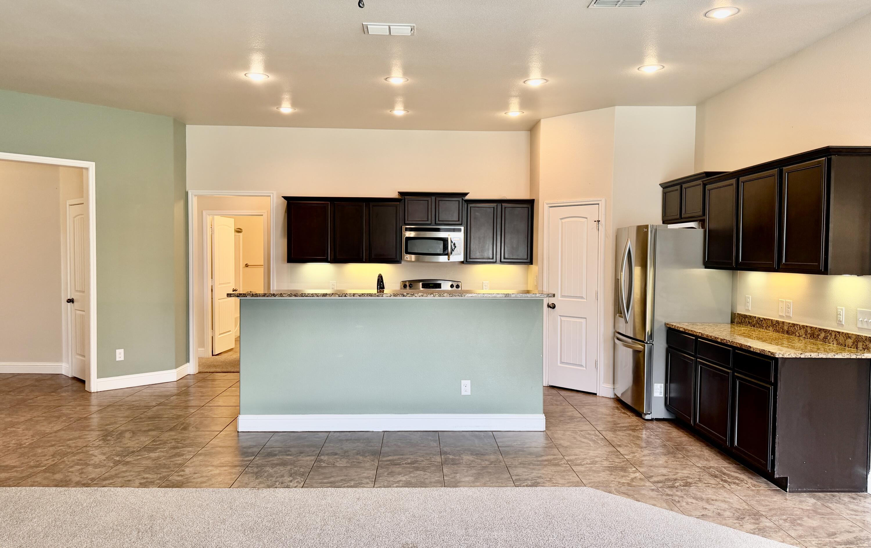 3110 128th Street Lubbock, TX 79423 - Photo 9 of 39 E2730F11-0036-43AF-AA09-63751DFF171F_1_2