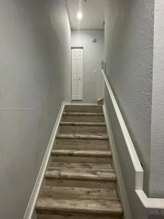 $2,000 | 2334 Grand Central Parkway, Unit 7, Orlando, FL 32839