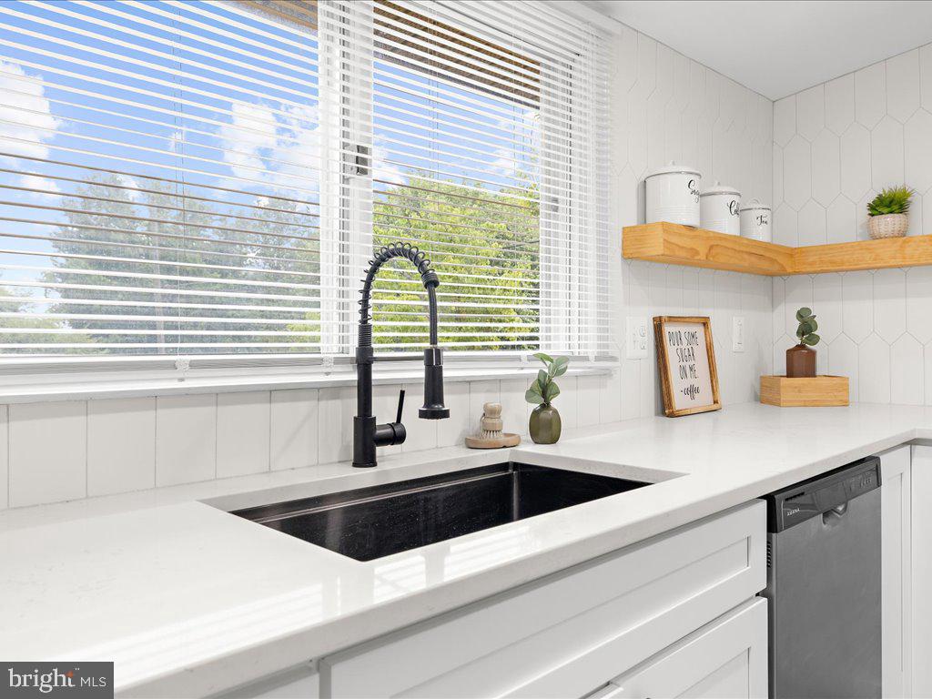 1 Elm Road Riva, MD 21140 - Photo 9 of 45 Granite Counter