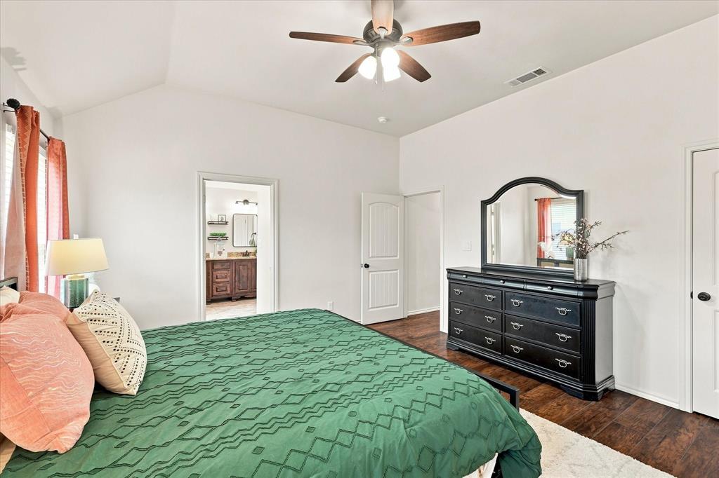 236 Firefly Drive Springtown, TX 76082 - Photo 12 of 24 Gallery Image 12