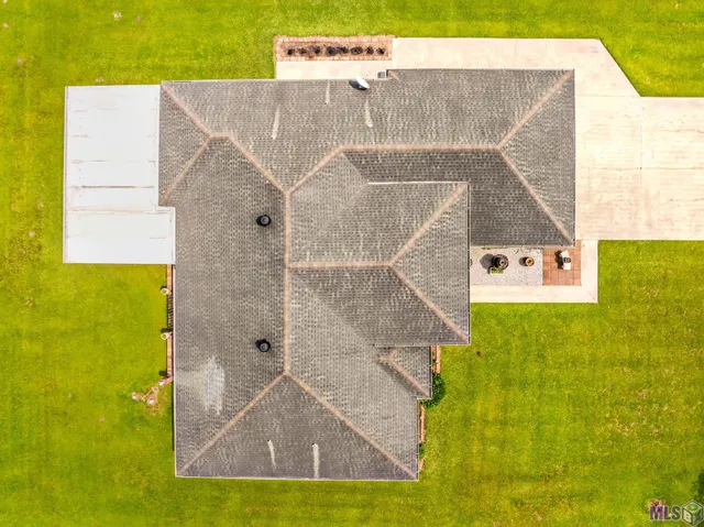 $365,000 | 141 Tyler Christian Drive, Houma, LA 70360