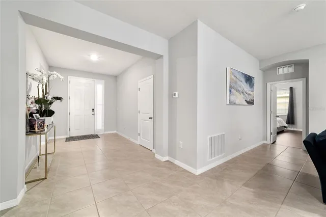 $2,600 | 5759 Southwest 80th Lane, Ocala, FL 34476