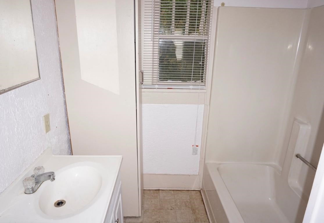 1310 Delaware Perry, OK 73077 - Photo 15 of 27 Gallery Image 15