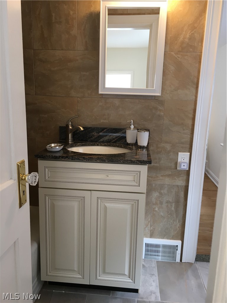 3571 Lytle Road Beachwood, OH 44122 - Photo 16 of 22 Gallery Image 16