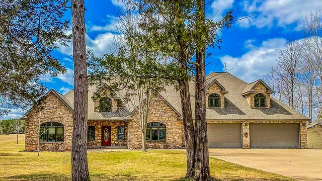 $649,000 | 19945 Edgewater Road, Pine City, MN 55063