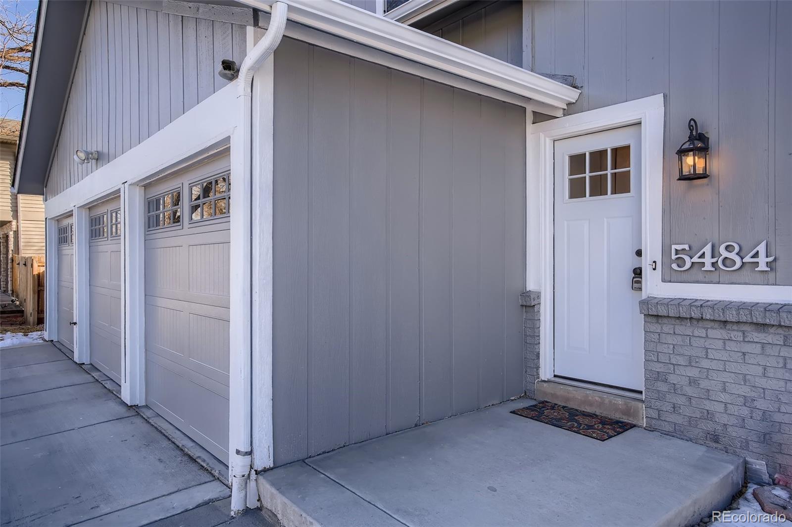 5484 South Cimarron Road Littleton, CO 80123 - Photo 3 of 39