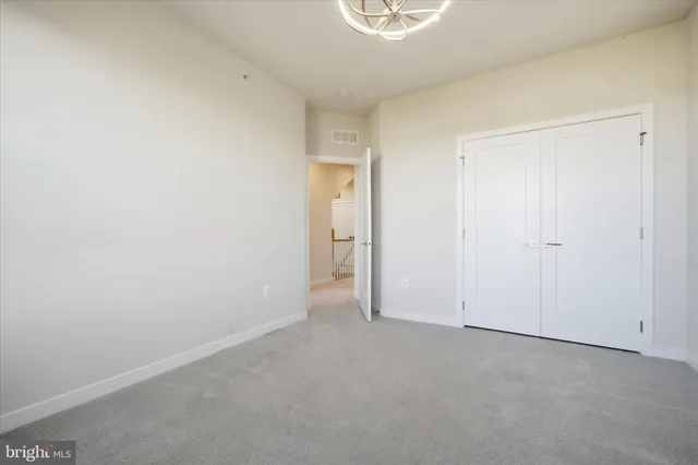 $715,000 | 22361 Roanoke Rise Terrace, Ashburn, VA 20148