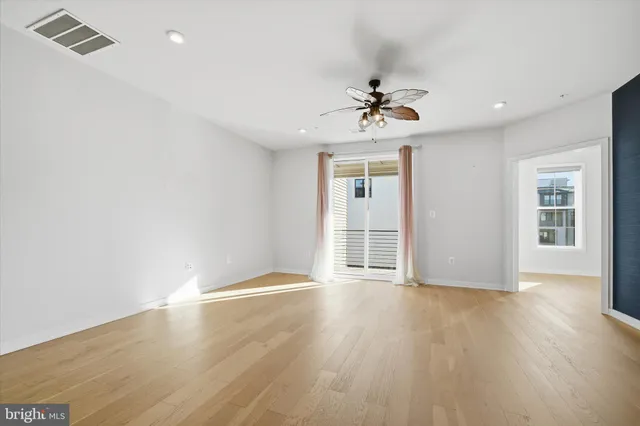 $715,000 | 22361 Roanoke Rise Terrace, Ashburn, VA 20148