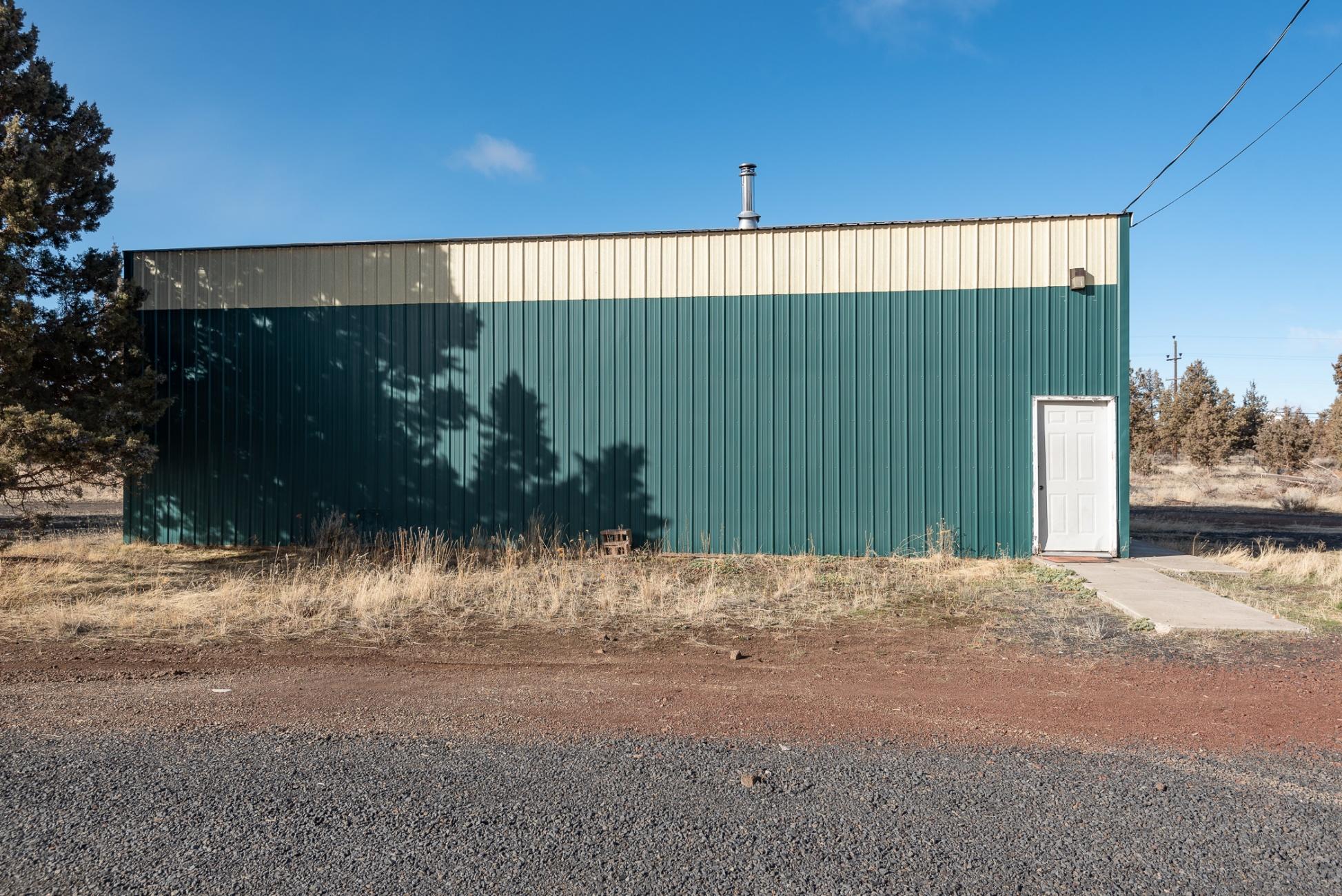 6010 Southwest Badger Road Terrebonne, OR 97760 - Photo 10 of 18 16