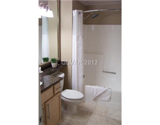 260 East Flamingo Road, Unit 329 Las Vegas, NV 89169 - Photo 9 of 10 Master Bath/Spa.