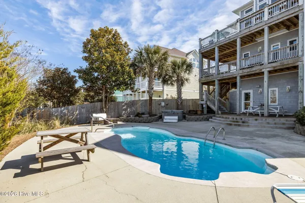 $2,125,000 | 4204 Emerald Drive, Emerald Isle, NC 28594
