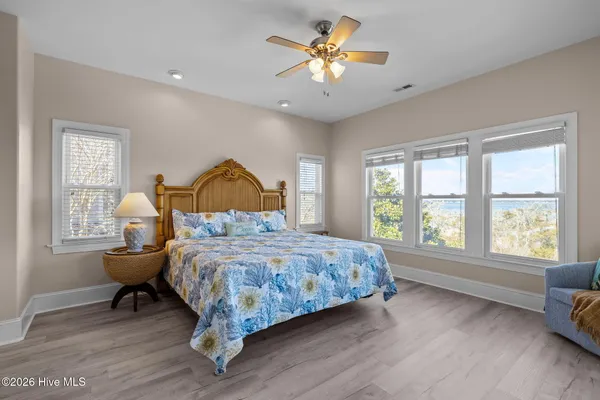$2,125,000 | 4204 Emerald Drive, Emerald Isle, NC 28594