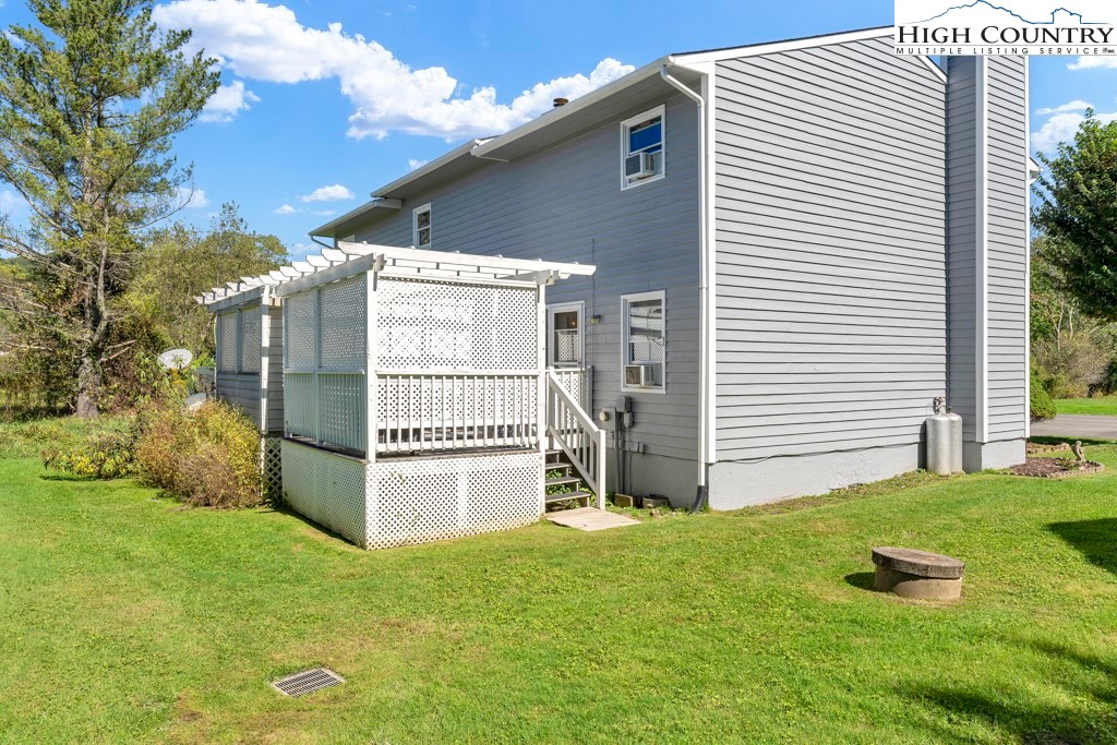 129 Bunny Lane, Unit E1 Boone, NC 28607 - Photo 3 of 16