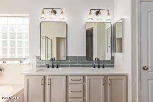 2096 East Riviera Drive Chandler, AZ 85249 - Photo 22 of 26 IMG_2291-1