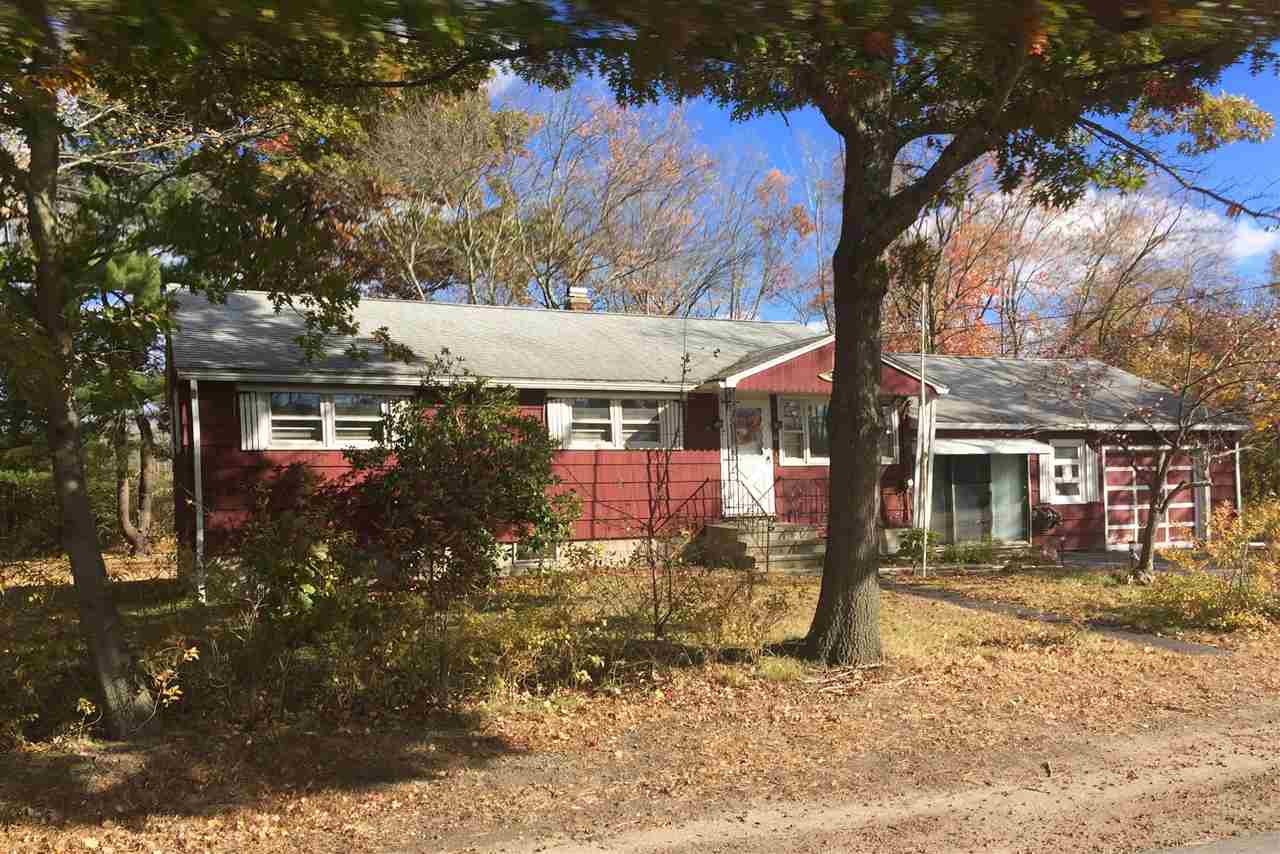 35 Cross Street Methuen, MA 01844 - Photo 2 of 5