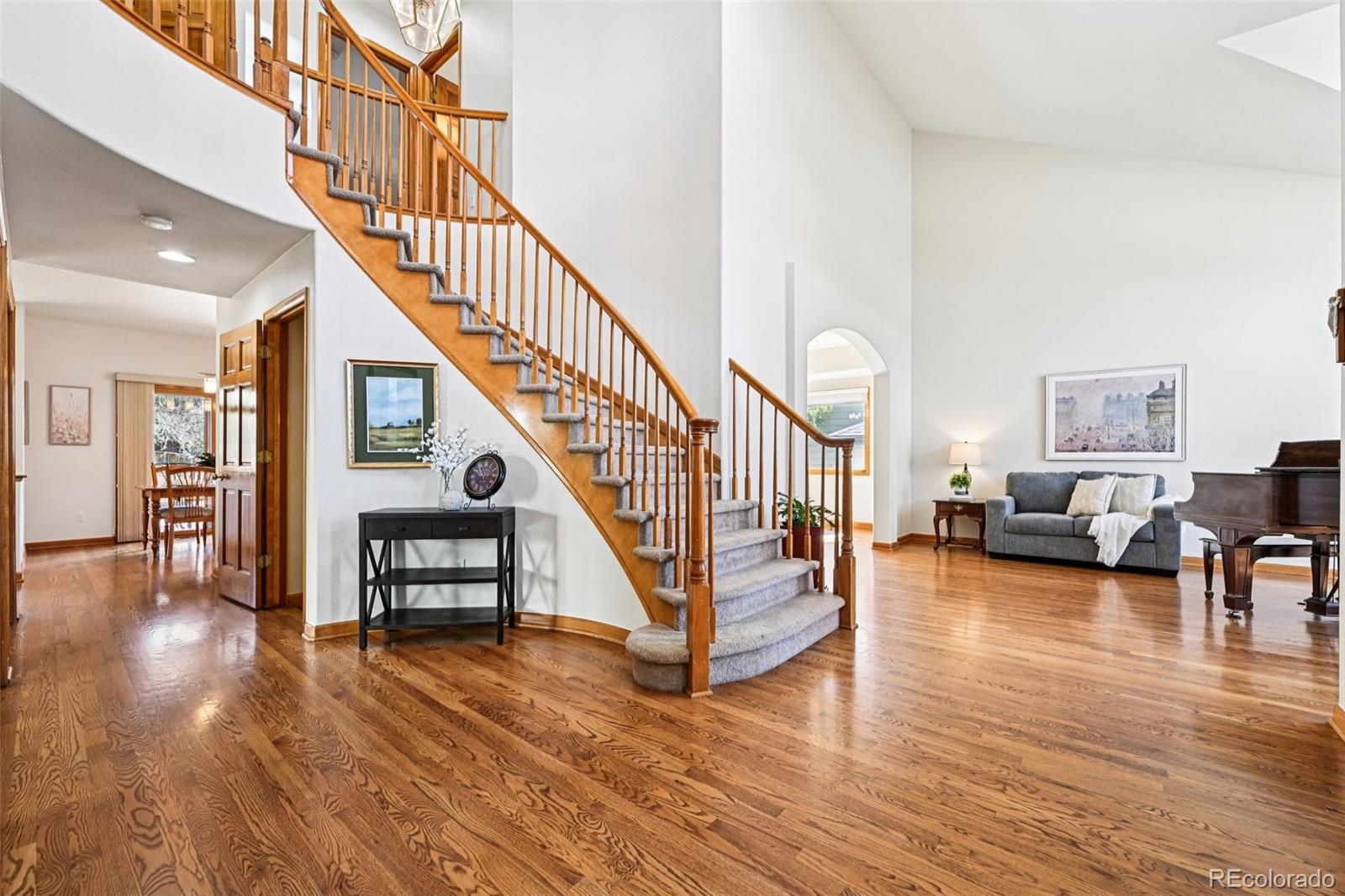 10166 Knoll Circle Highlands Ranch, CO 80130 - Photo 7 of 37