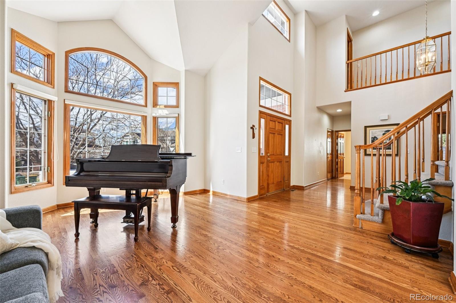 10166 Knoll Circle Highlands Ranch, CO 80130 - Photo 9 of 37