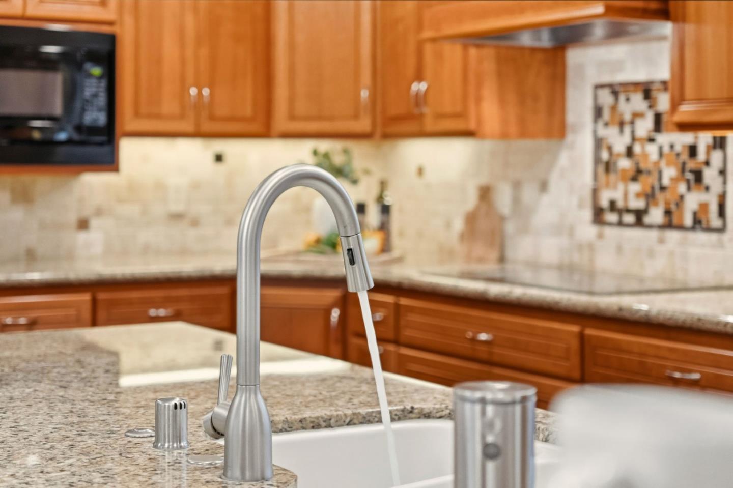 13243 Via Ranchero Drive Saratoga, CA 95070 - Photo 14 of 92