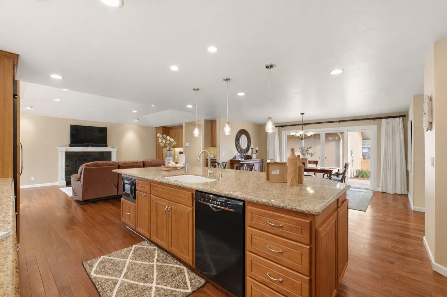 13243 Via Ranchero Drive Saratoga, CA 95070 - Photo 17 of 92